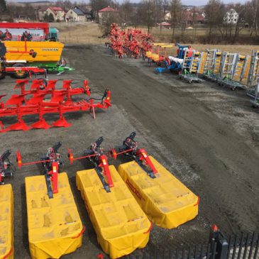 Naskladňujeme pícninářskou techniku Rožmitál a Joskin