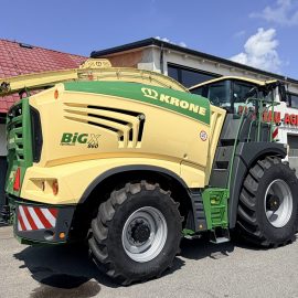 Nejnovější řezačka BiG X 860 bude brázdit pole na Vysočině
